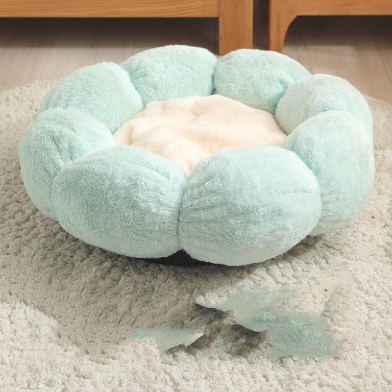 Floral Haven Pet Bed - Flower - Shaped Blanket for Dogs & Cats - ArctiPet