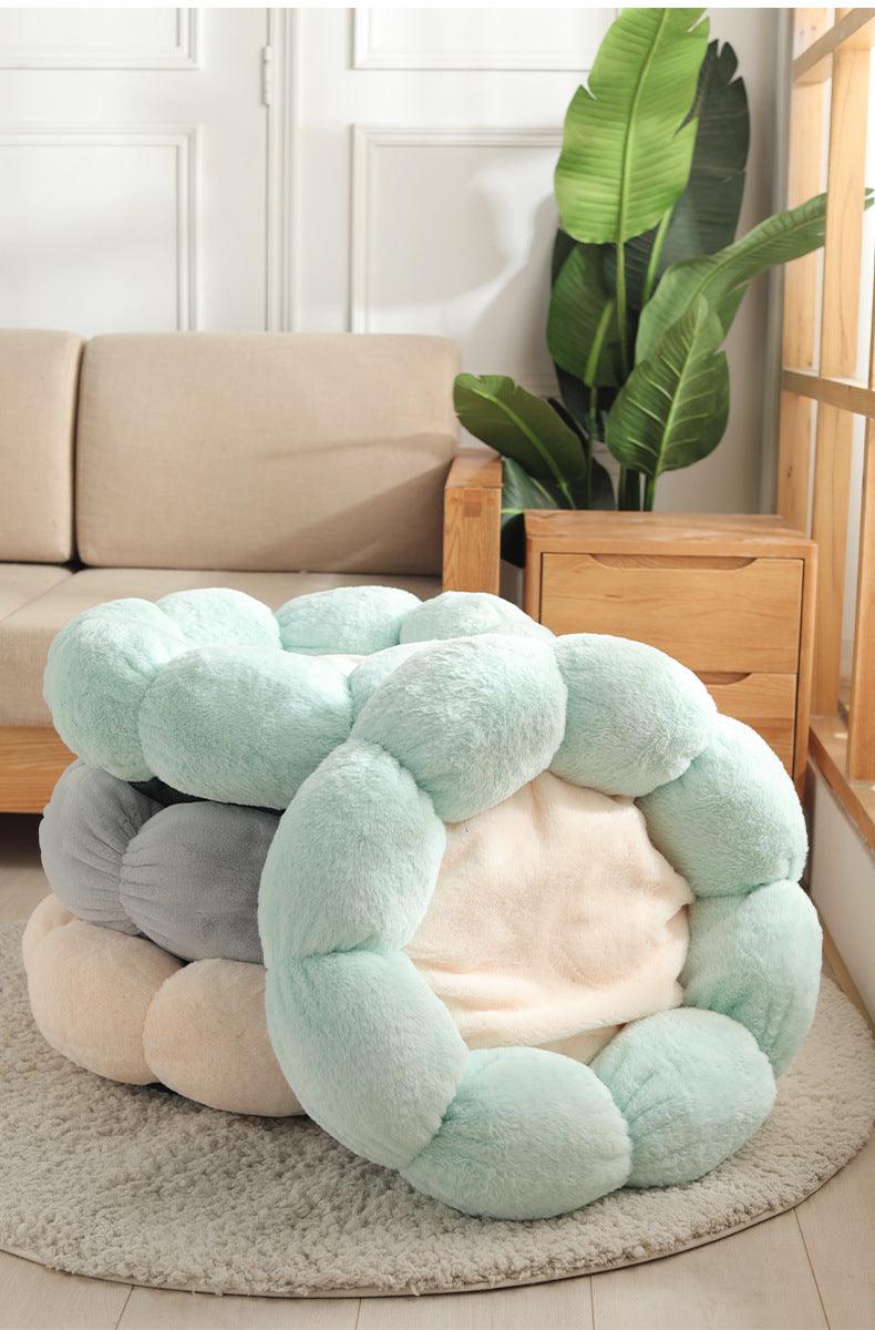 Floral Haven Pet Bed - Flower - Shaped Blanket for Dogs & Cats - ArctiPet